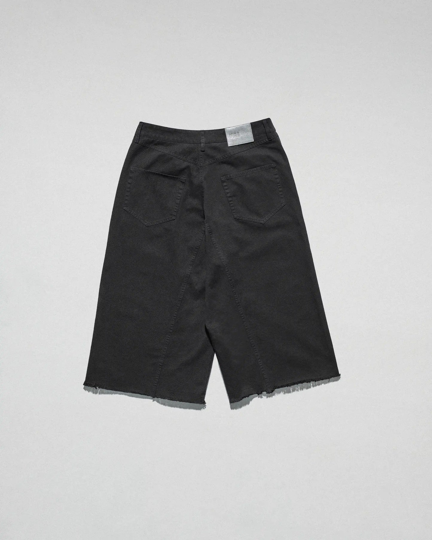 Gama Shorts